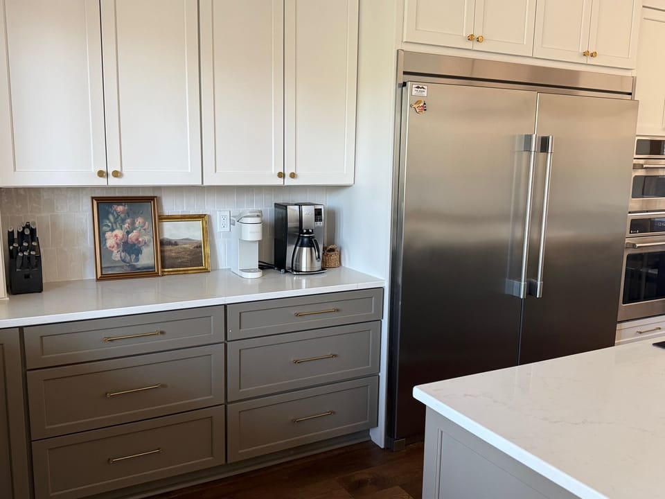 Coffee maker and Keurig.