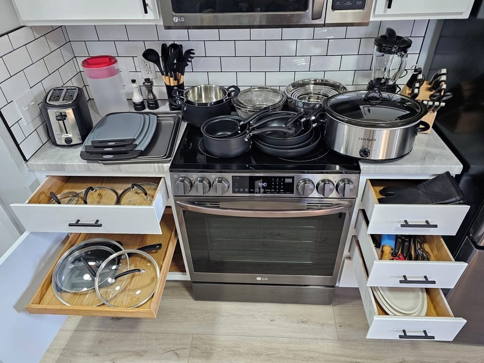 Full Kitchen