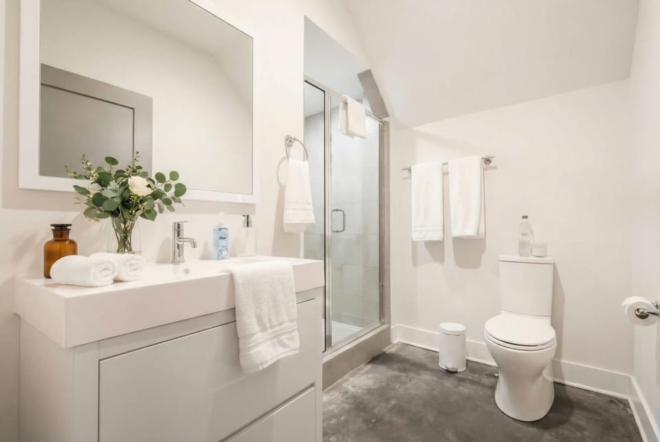 Downtown Luxury - 10 Beds Free Parking House in Nashville