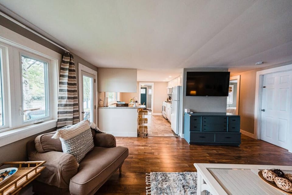 House | 2 bedrooms, iron/ironing board, Internet