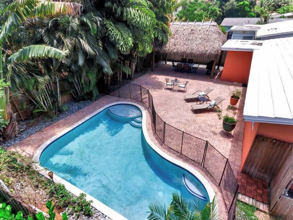House | 3 bedrooms, high-speed internet, bed sheets