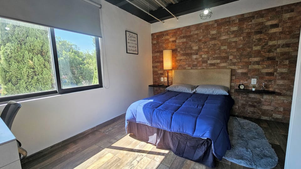 Deluxe Room, Balcony, City View | 1 bedroom, premium bedding, in-room safe, desk