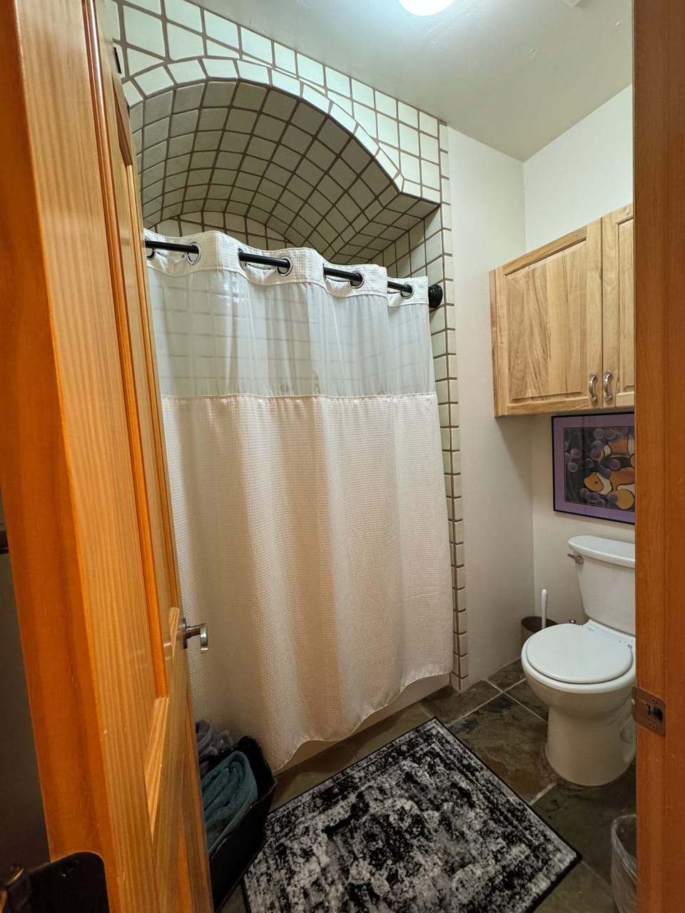 Bathroom Full Bathtub