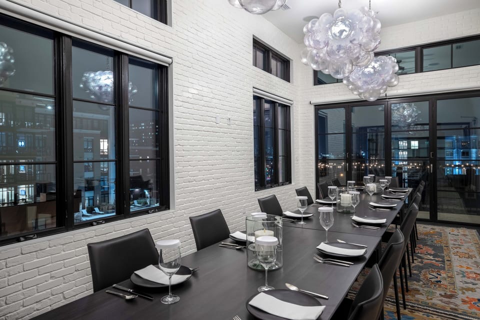 Perfect entertaining or meeting space.