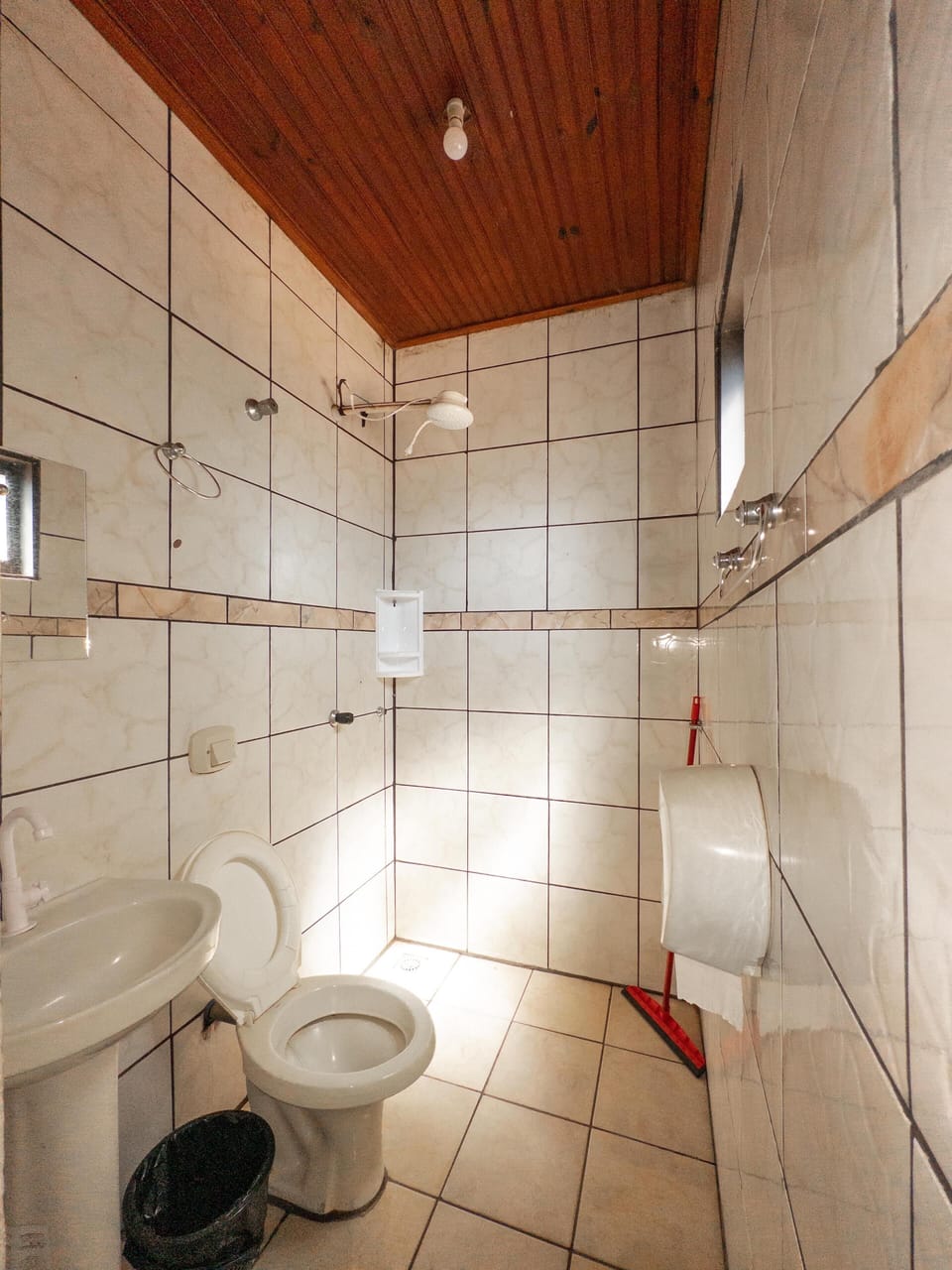 Shower, towels