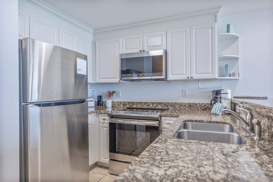 Full Kitchen