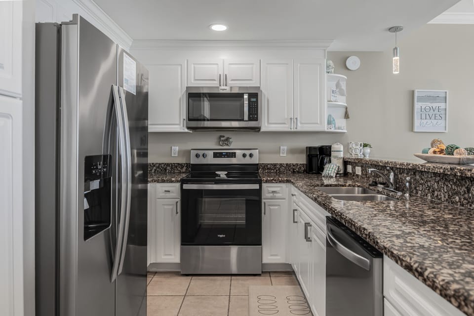 Full Kitchen