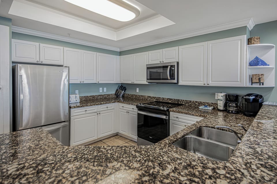 Full Kitchen