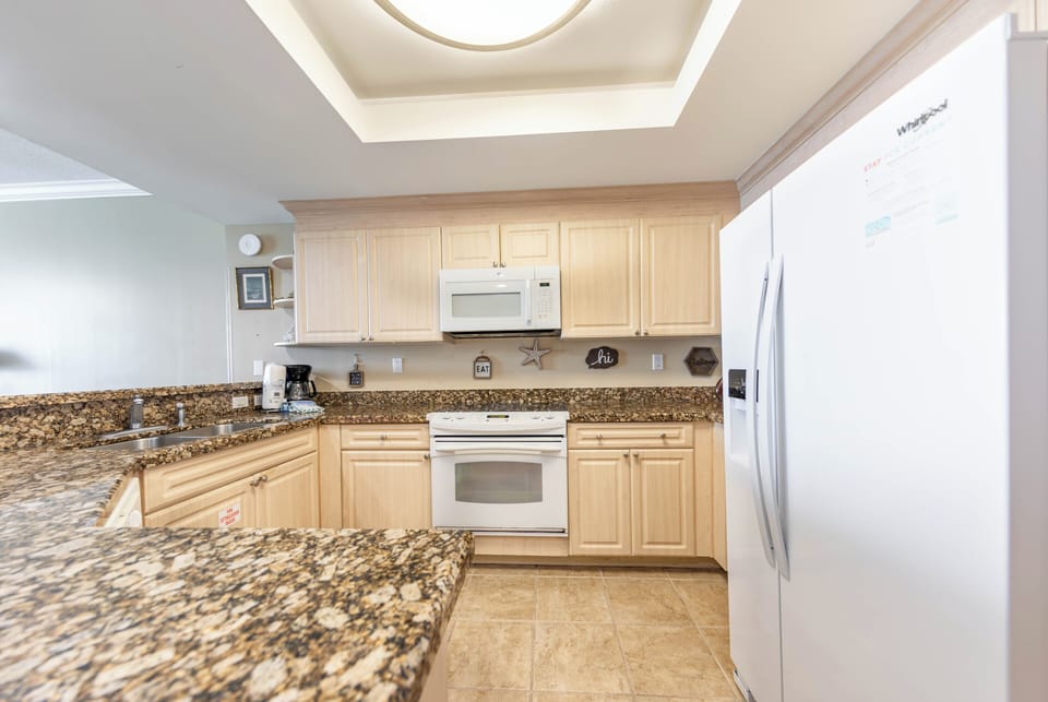 Fully Stocked Kitchen
