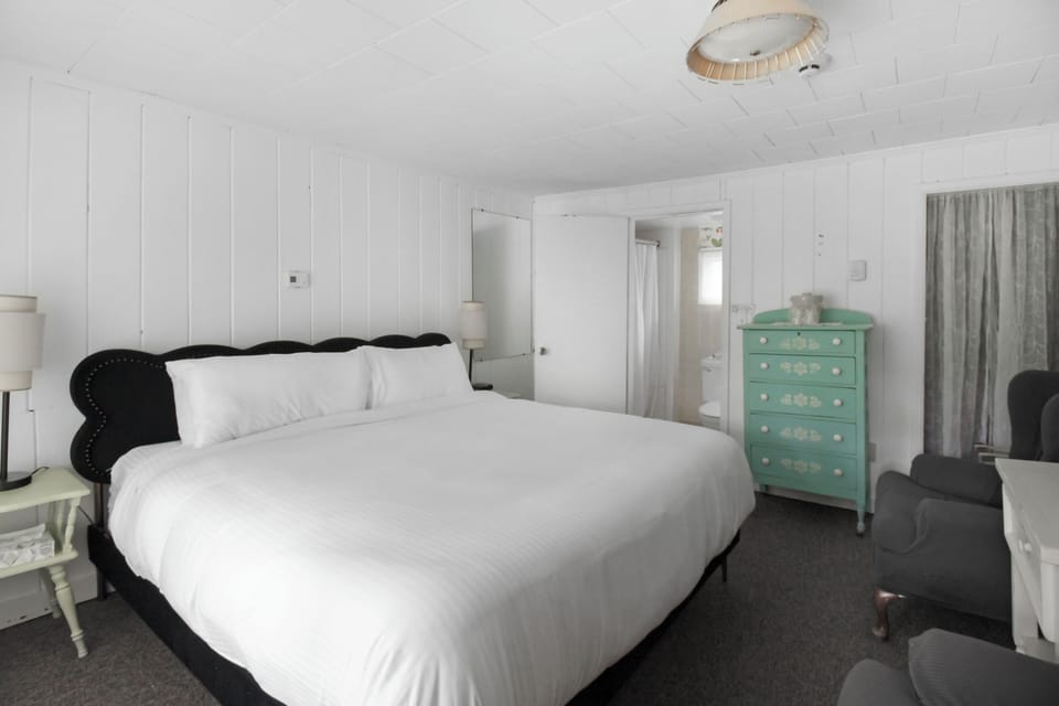 Economy Double Room | Free WiFi, bed sheets