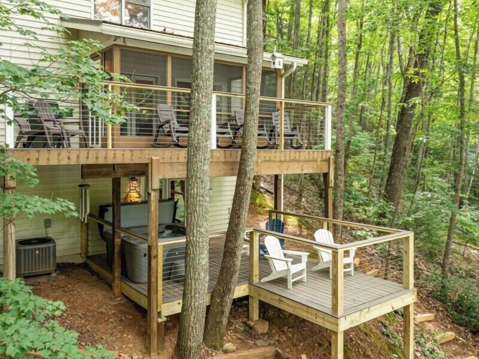 Porches and decks for relaxing with lake view