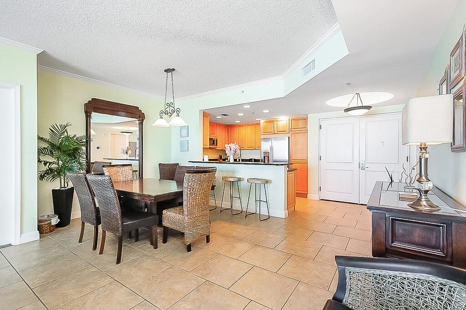 Dining Room 1.1