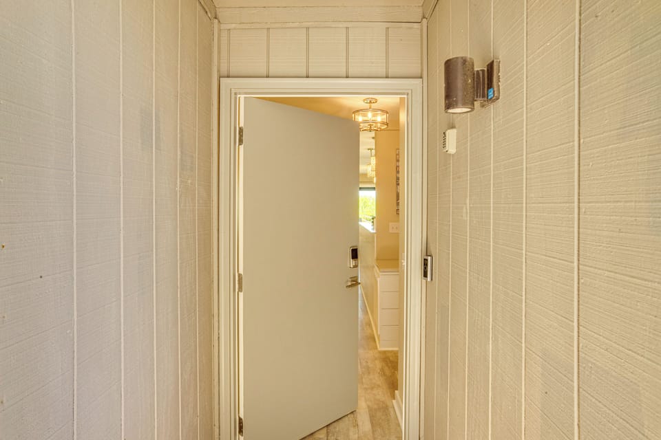 Apartment (1 Bedroom) | Interior