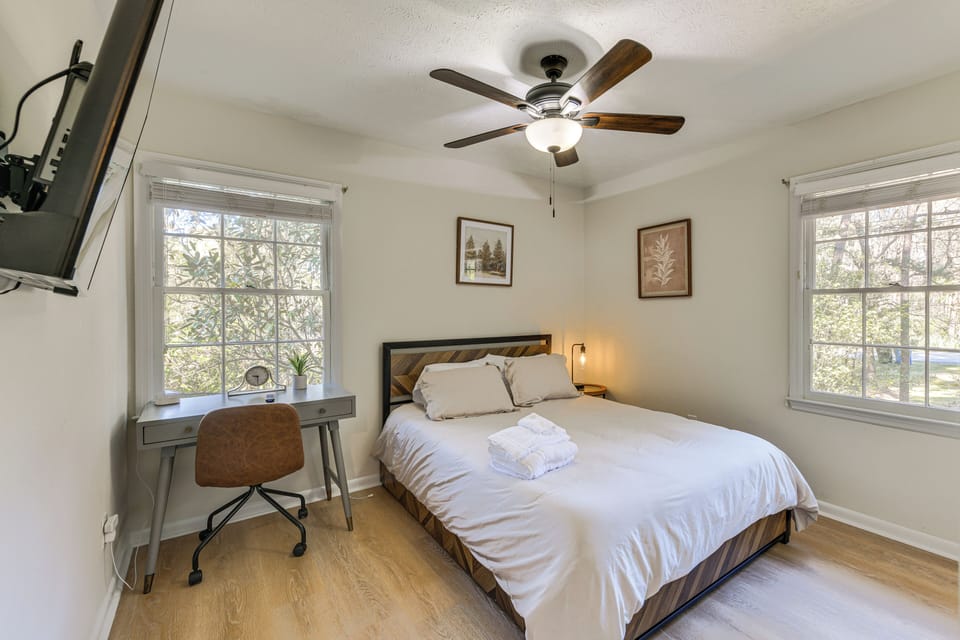 House (3 Bedrooms) | Interior