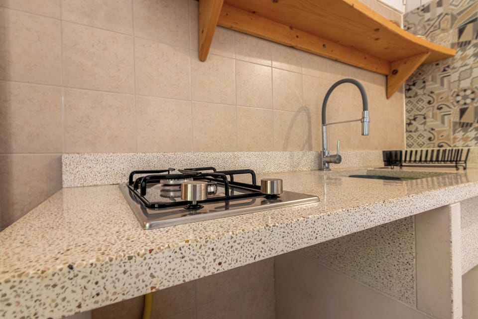 Economy Bungalow | Private kitchen | Stovetop