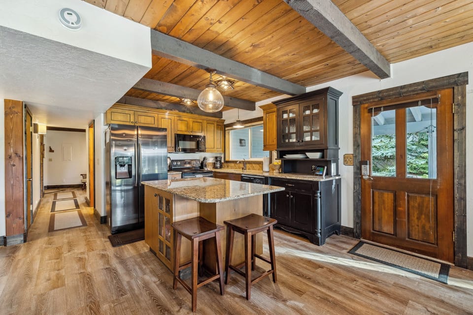 Kitchen with Island