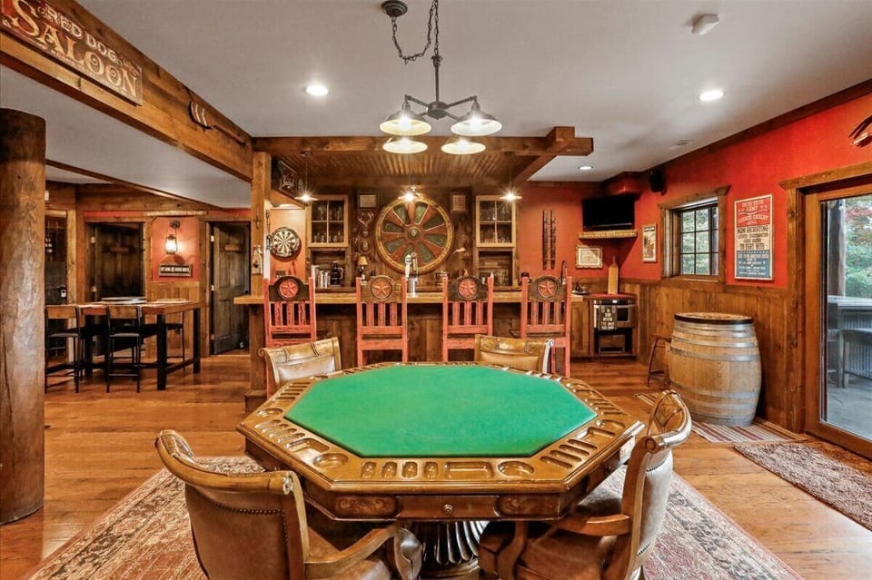 Game table for poker, board games and puzzles. 