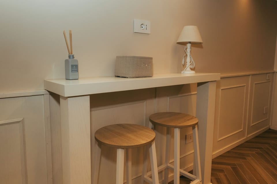 Superior Studio | Living area | 36-inch flat-screen TV with digital channels