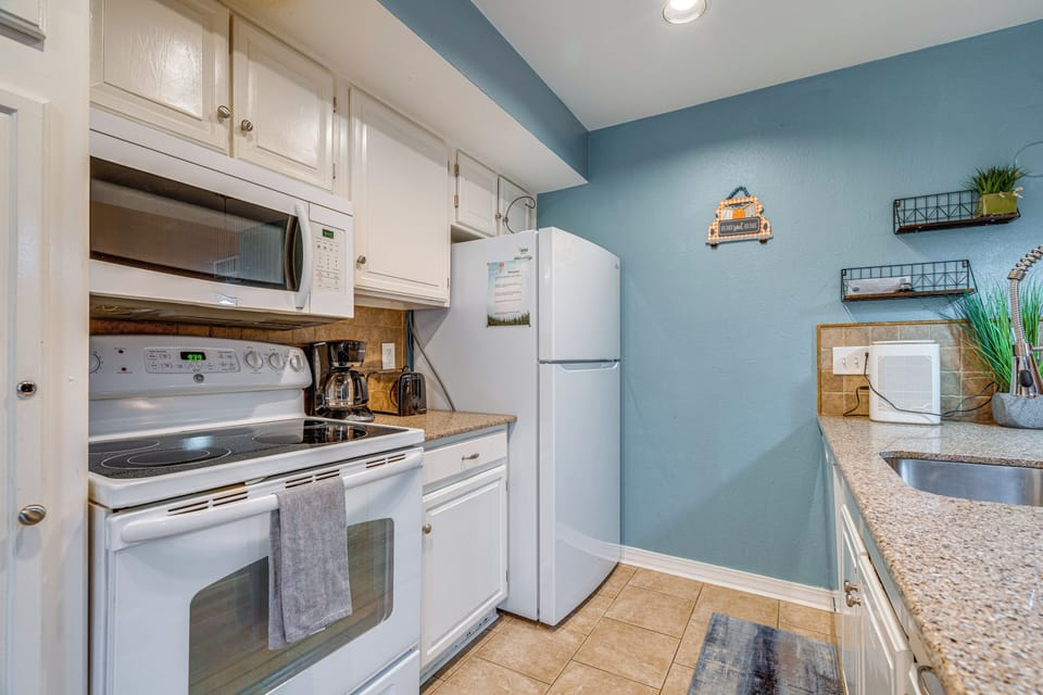 Kitchen | 1st Floor