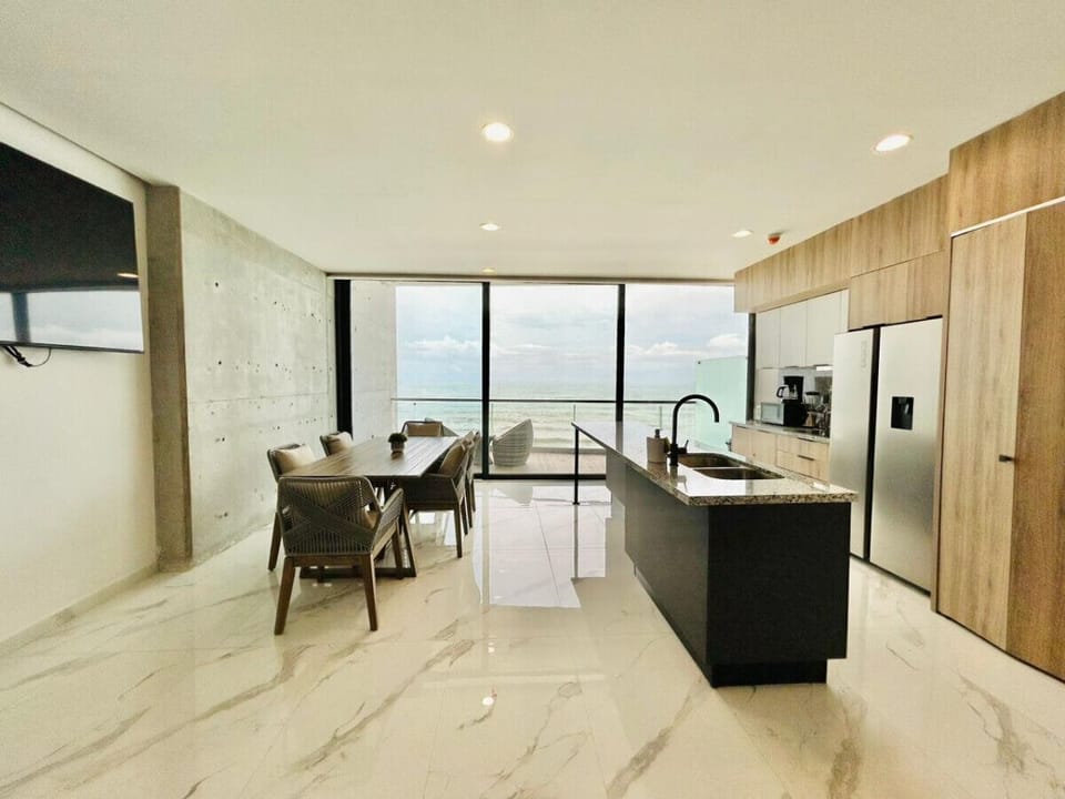 vista al comedor y cocina