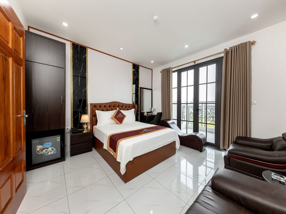 Superior Double Room | Desk, laptop workspace, free WiFi, bed sheets