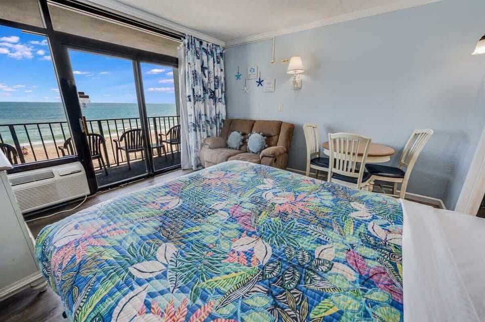 Beautiful Bedroom with Ocean View
