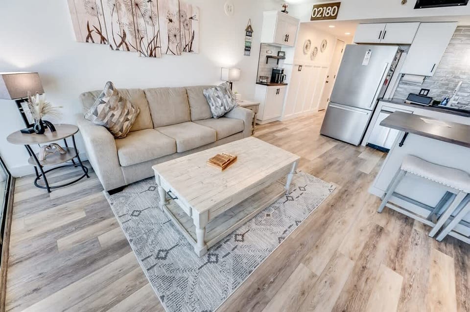 Beautifully Decorated with Amazing Views of the Ocean