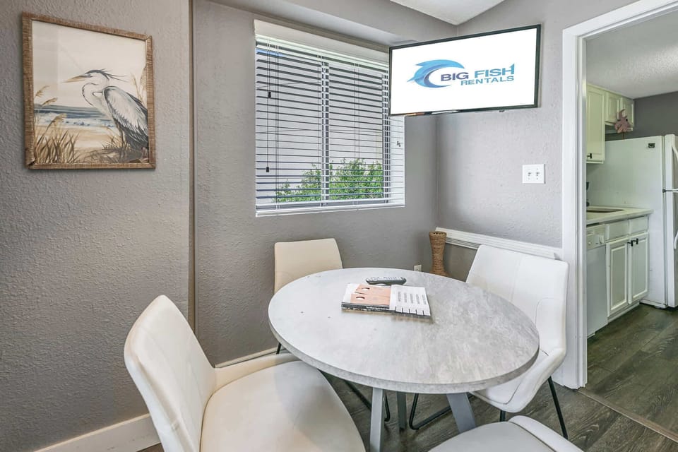 Dining Area for Family Meals 🍽️
