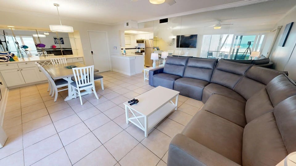 Spacious living room combines with dinning area right off the kitchen.