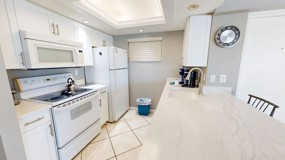 Kitchen Fully Stocked for all your cooking needs.