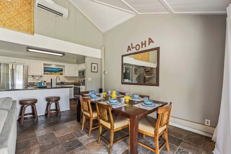 Dining table for 6 people