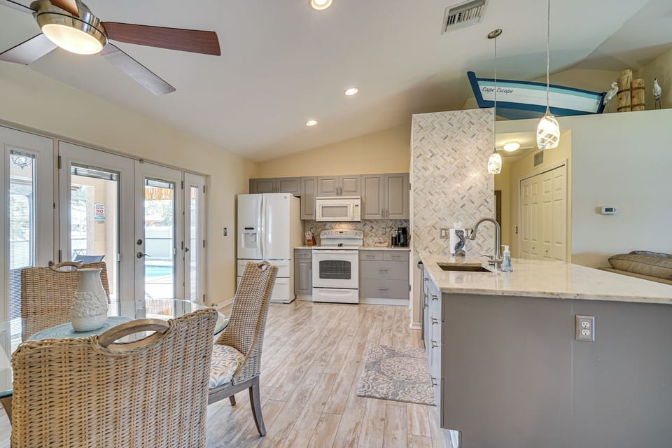 Kitchen | Drip & Keurig Coffee Makers