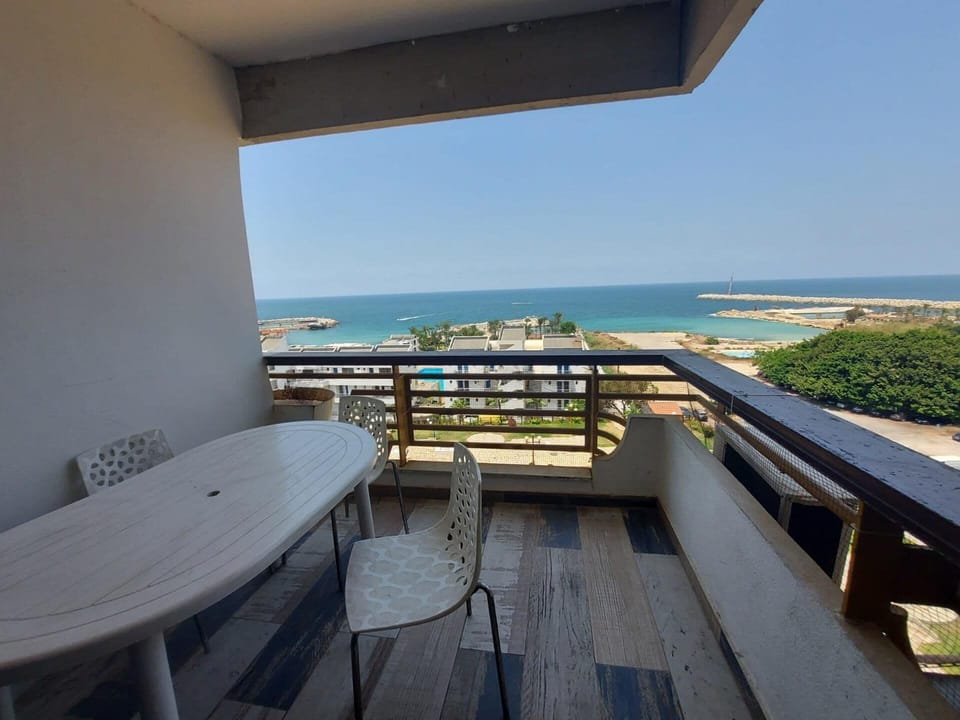 Apartment | Outdoor dining