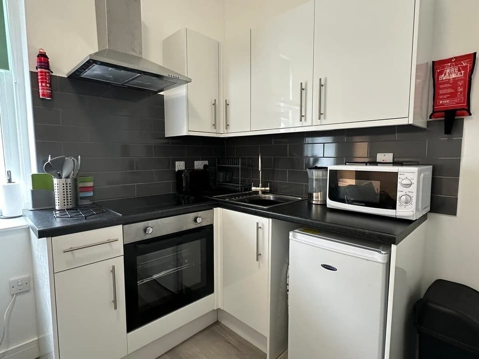 Full equipped kitchen
