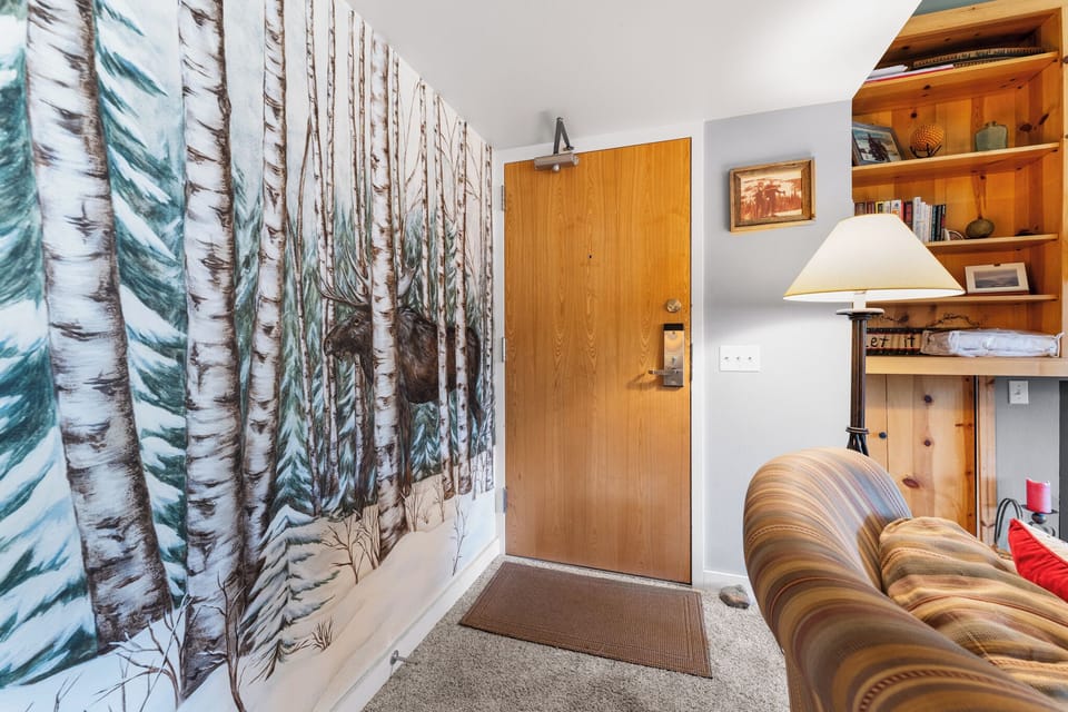 Condo (3 Bedrooms) | Property amenity