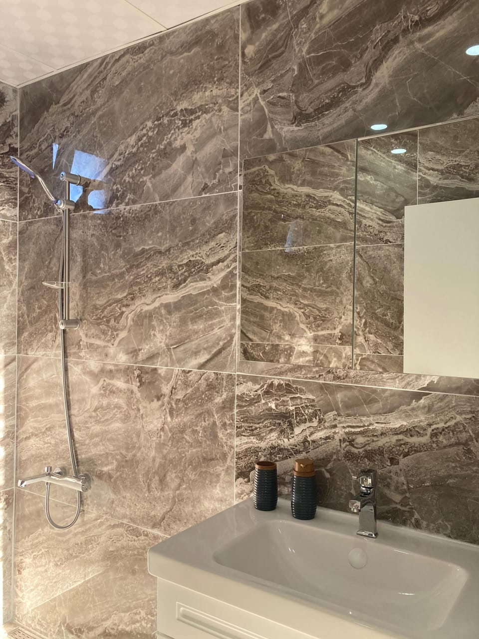 Family Penthouse, Sea View | Bathroom | Shower, rainfall showerhead, bathrobes, soap