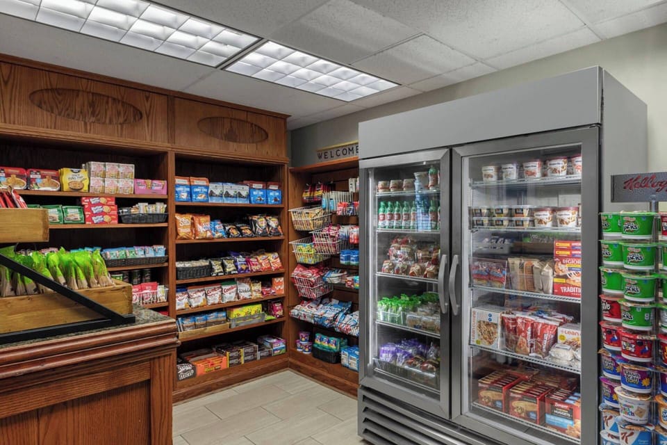 Mini-market