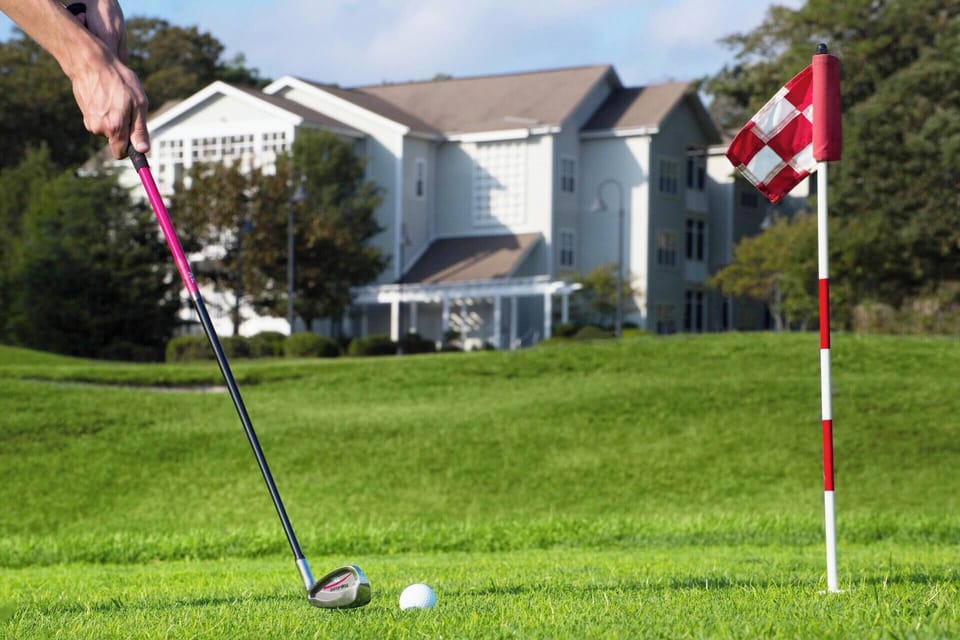 Several Championship Golf Course nearby.