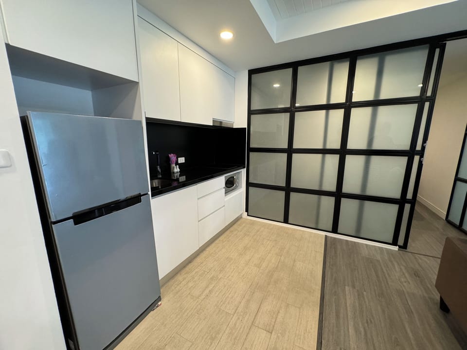 Condo, 1 Bedroom, Pool View | Private kitchen | Fridge, microwave, stovetop, cookware/dishes/utensils