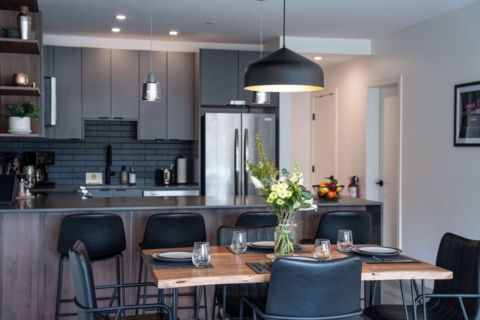 A stunning modern kitchen
