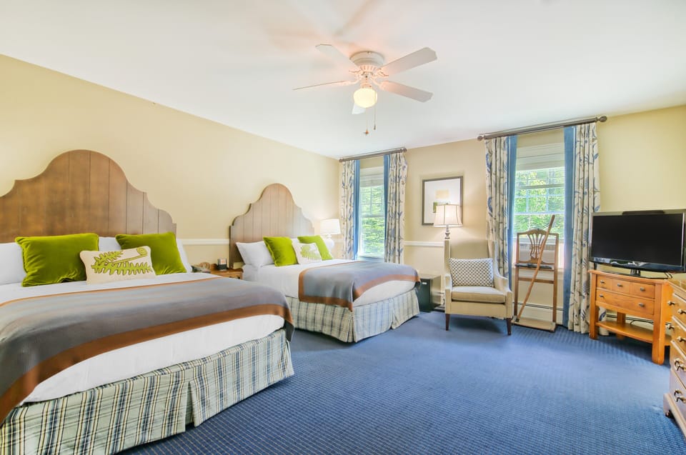 Hypo-allergenic bedding, down comforters, pillowtop beds, in-room safe
