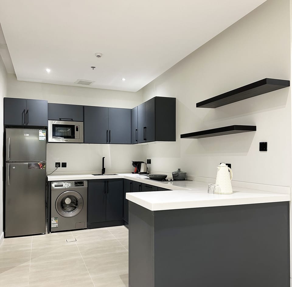 Design Apartment, 3 Bedrooms | Private kitchen | Electric kettle