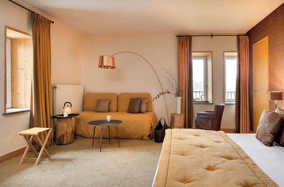 Junior Suite, Lake View | 1 bedroom, desk, bed sheets