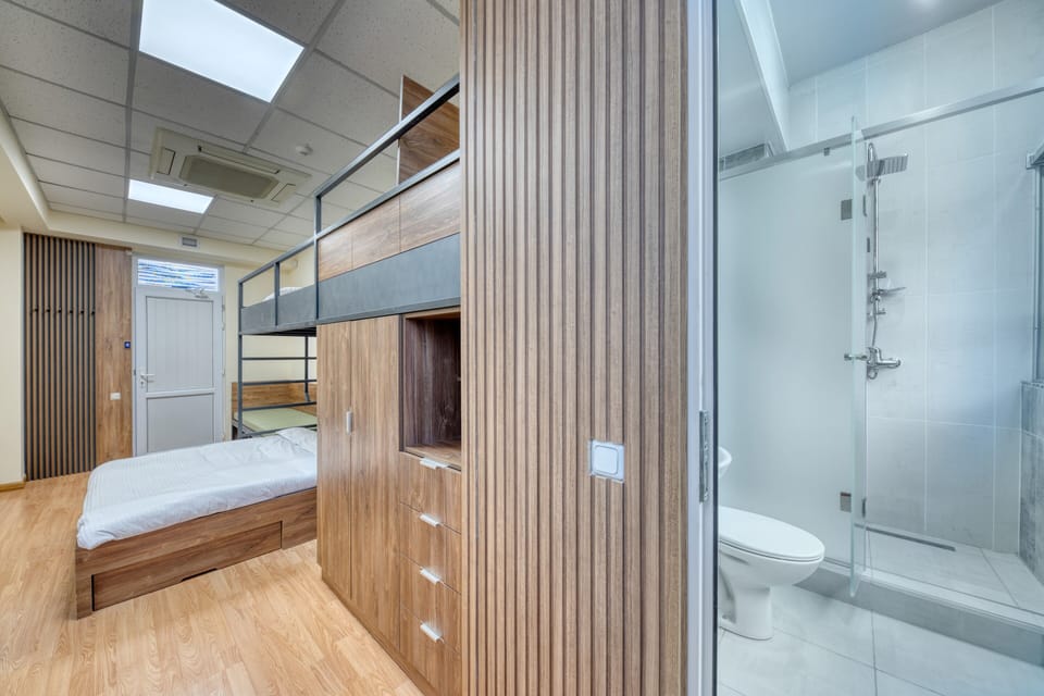 Family Quadruple Room | In-room safe, WiFi (free), bed sheets