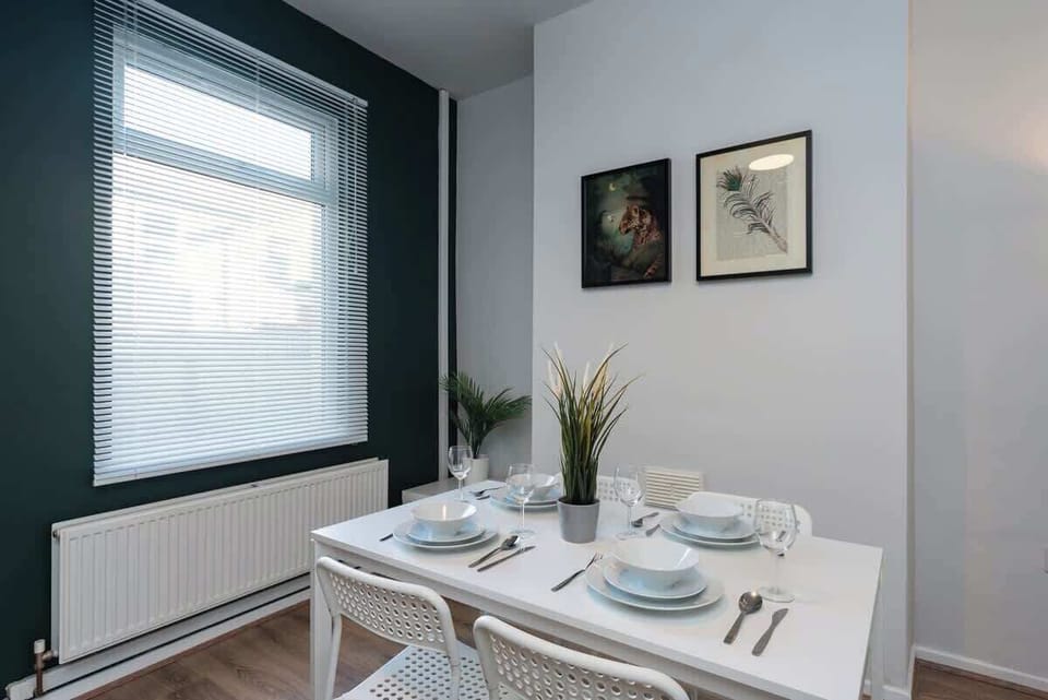 A tidy well lit flat