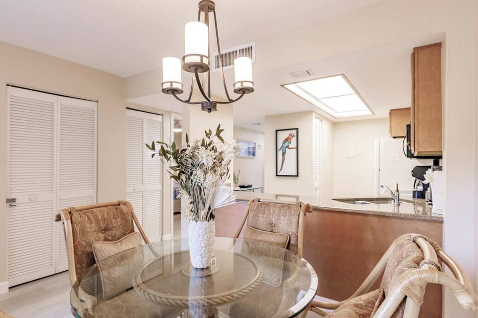 Dining area looking into Kitchen area.