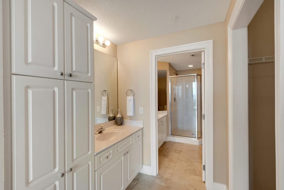 The Pearl 404 Apartment in Pensacola Beach