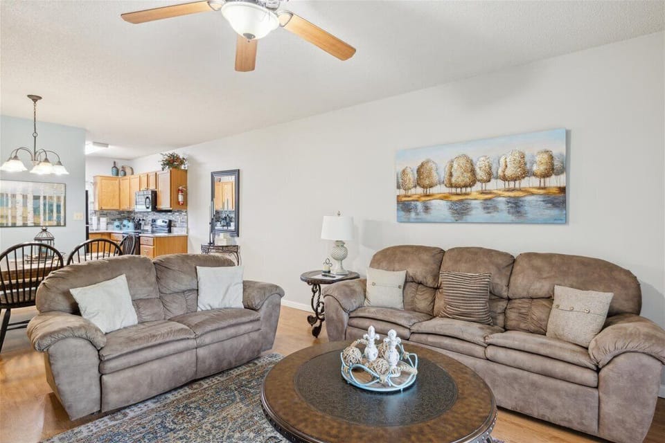 Spacious Living Room with Gas Fireplace, Sleeper Sofa and SMART TV with Cable & WIFI throughout vacation rental