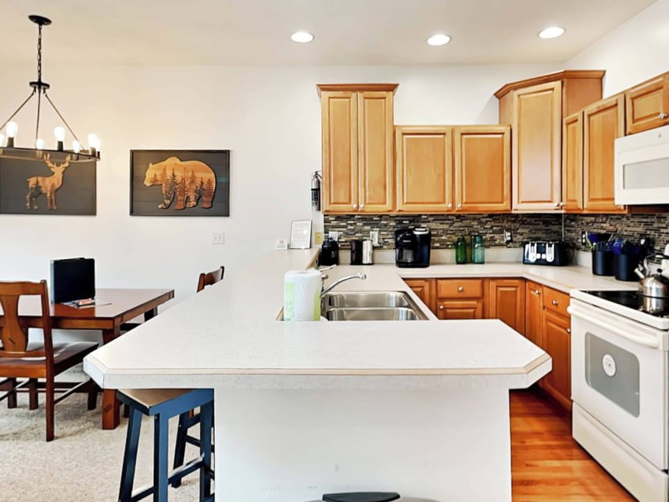 House (4 Bedrooms) | Property amenity