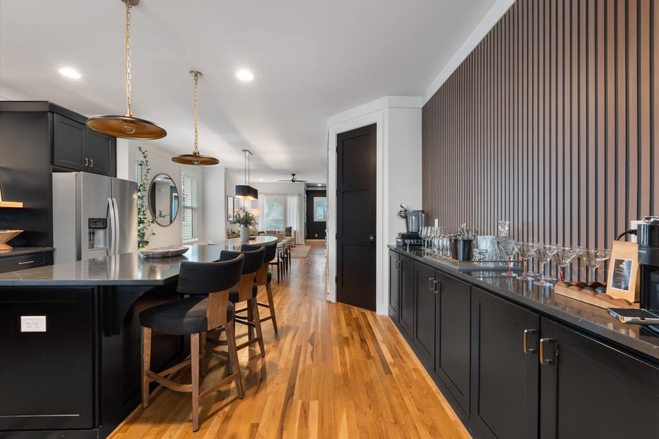 PLenty of room for entertaining!
